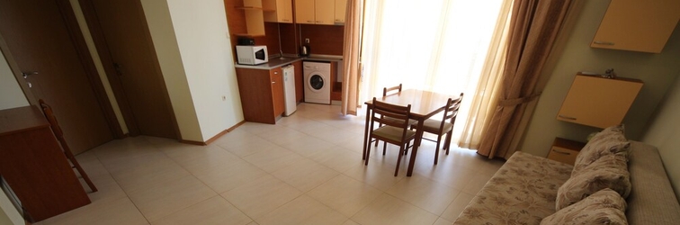 Kamar Tidur Menada Apartments in Sunny Beach Hills