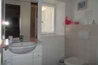 In-room Bathroom Chambres d'hotes de Plagnolles