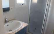 Toilet Kamar 7 Camping Le Plan d'Eau Saint Charles