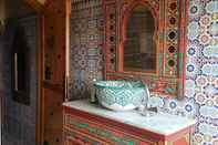 In-room Bathroom Riad Mogador