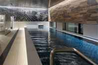 Swimming Pool Mitsui Garden Hotel Jingugaien Tokyo Premier