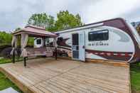 Layanan Hotel MovingCastle RV Camping