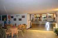 Bar, Cafe and Lounge Hotel Moderno