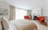 Kamar Tidur 6 Beautiful House in Heart of Kensington