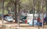 Luar Bangunan 7 Camping Cala Montgó