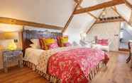 Kamar Tidur 7 The Dial House