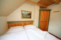 Bedroom Kronau Chalet Resort