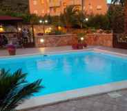 Swimming Pool 5 Hotel Il Cavallino Rosso