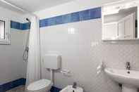 In-room Bathroom VilleSalento - Torre Vado M607