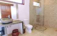 Toilet Kamar 3 Bunga Laut