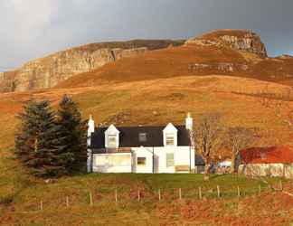 Exterior 2 Staffin Bay View