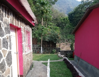 Luar Bangunan 2 Pink house