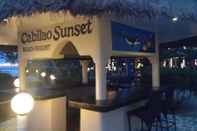 บาร์ คาเฟ่ และเลานจ์ Cabilao Sunset Dive & Beach Resort