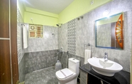 In-room Bathroom 2 Red Key Transit Living Bangalore Airport