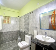 In-room Bathroom 2 Red Key Transit Living Bangalore Airport