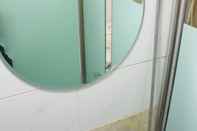 Toilet Kamar Moxen House