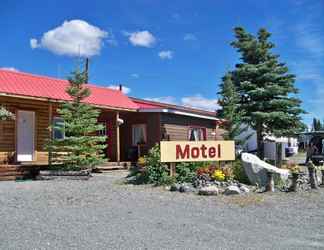 Exterior 2 Stardust Motel