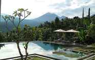 Swimming Pool 3 Atres Sari Resort