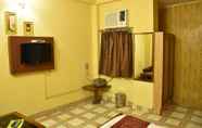 Bedroom 5 Park Awadh