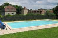 Swimming Pool Château de Fontnoble