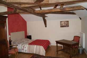 Bedroom 4 Château de Fontnoble