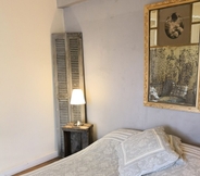 Kamar Tidur 4 Maison d'Anvers B&B