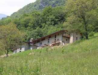 Bangunan 2 Agriturismo ai Grassi e Lunghi