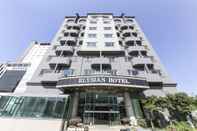 Bangunan Elysian Hotel