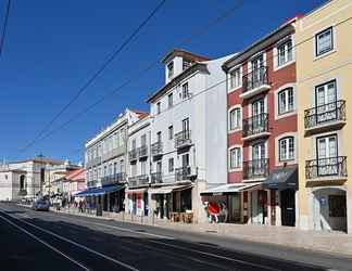 Exterior 2 Famous Crows Lisbon Suites