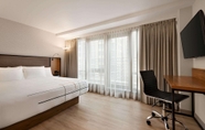 Kamar Tidur 4 La Quinta Inn & Suites by Wyndham Times Square South