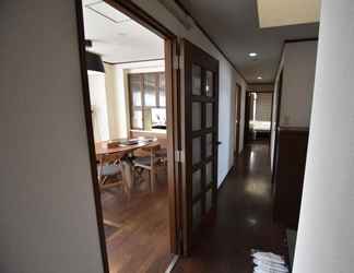 Lobi 2 Randor Residence Tokyo Grand