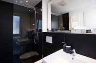 In-room Bathroom Mood contemporary living