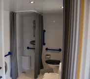 In-room Bathroom 4 Camping Et Village Vacances La Cheneraie