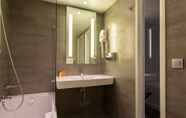 Phòng tắm bên trong 7 Hôtel 15 Montparnasse