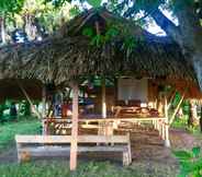 Common Space 2 Sumba Adventure Resort - Hostel