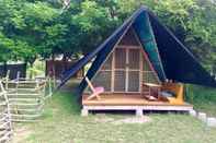 Bedroom Sumba Adventure Resort - Hostel