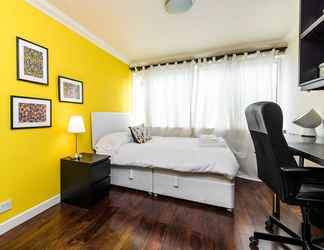 Bedroom 2 Fitzrovia Apartments by Allô Housing