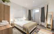 Bedroom 3 Goodge Street by Allô Housing