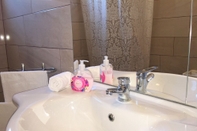 In-room Bathroom Apartment Marica