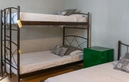 Phòng ngủ 6 Dioskouros Hostel