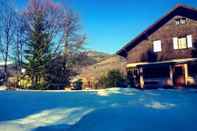 Swimming Pool Le Chalet - Hotel Restaurant