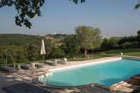 Swimming Pool Domaine les Matins Rubis