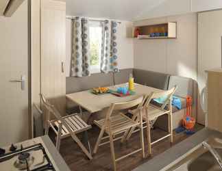 Bedroom 2 Mobilhome Camping Arquebuse