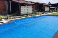 Swimming Pool Hujung Kampung