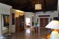 Lobby Villa Kompiang Bali