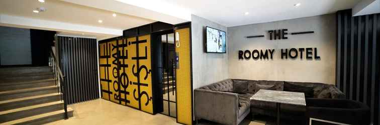 Lobby The Roomy Hotel Sisli