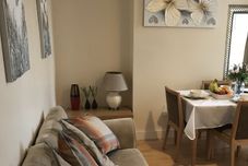 อื่นๆ Cedar Villa