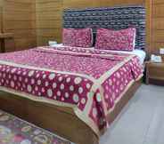 Bedroom 3 Hotel Raj Mandir