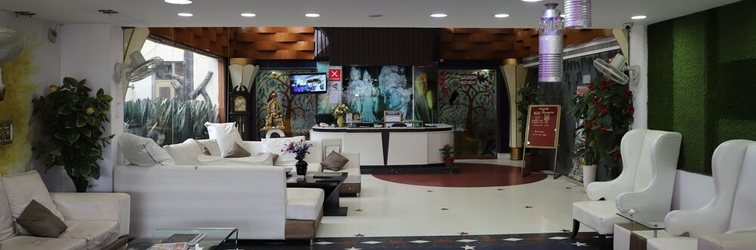 Lobby Hotel Raj Mandir