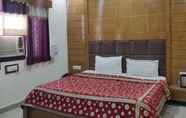 Bedroom 7 Hotel Raj Mandir